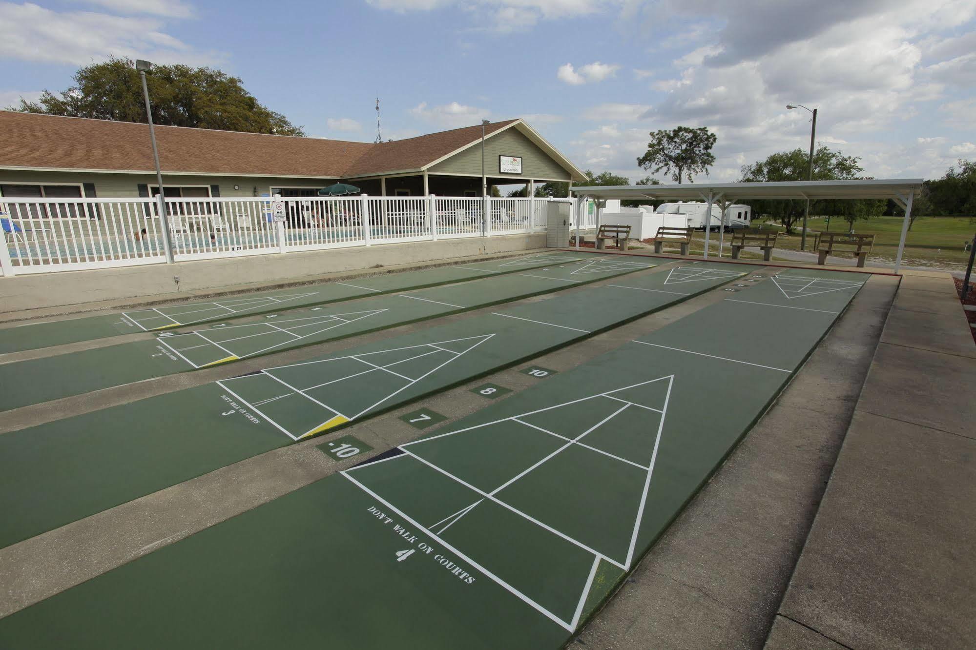 Clerbrook Golf & Rv Resort Caravan Park Clermont Zewnętrze zdjęcie